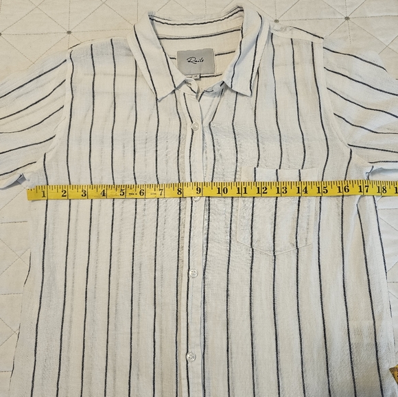 Rails Charli Linen Blend Button-down! Size XS. - Picture 5 of 8